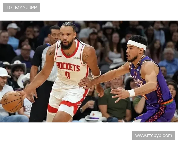 狄龙表现抢眼18投7中砍下18分布克出手数的两倍展现实力